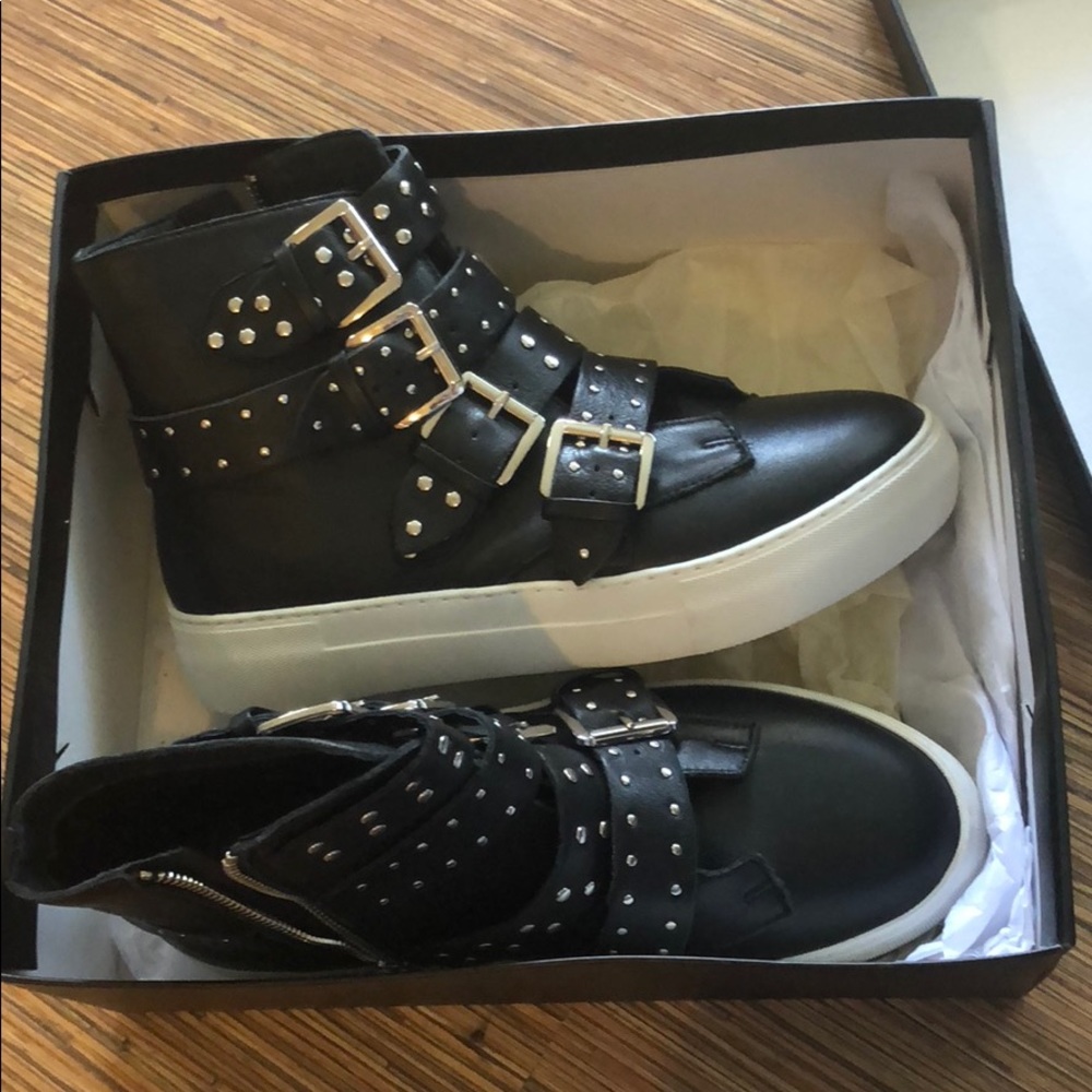 LF shoes size 7 1/2